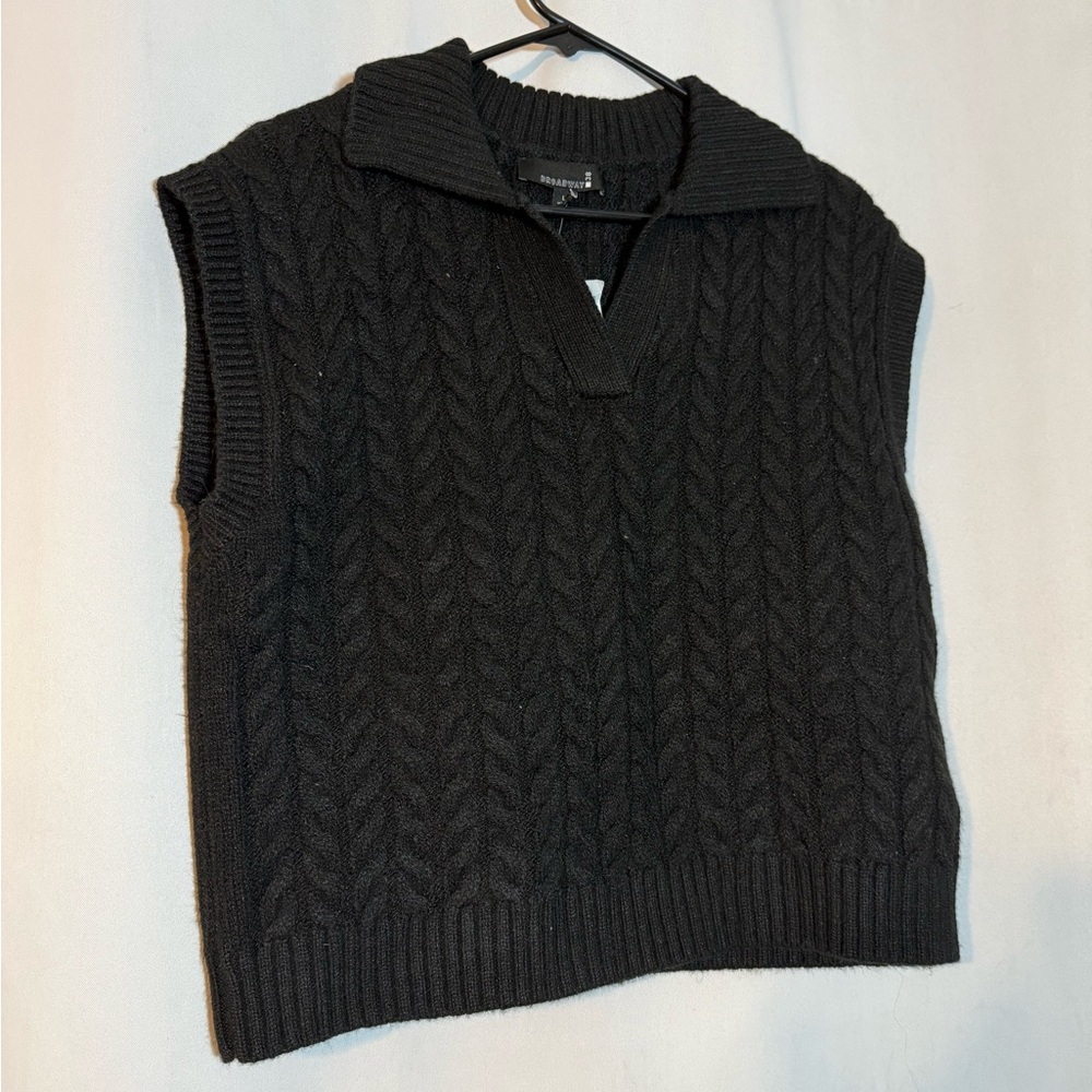 Stylish Black Cable Knit V-Neck Sweater